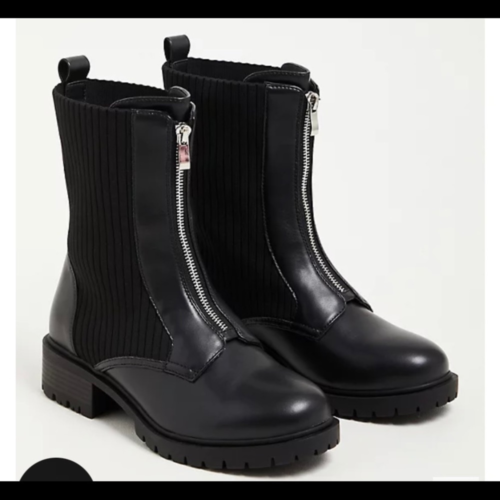 Torrid black boots